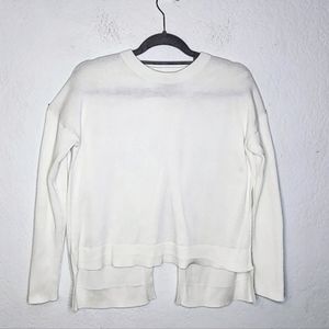 Athleta Round Neck Sweater Sz XS Open Back Long Sleeve White Crew Neck Pullover